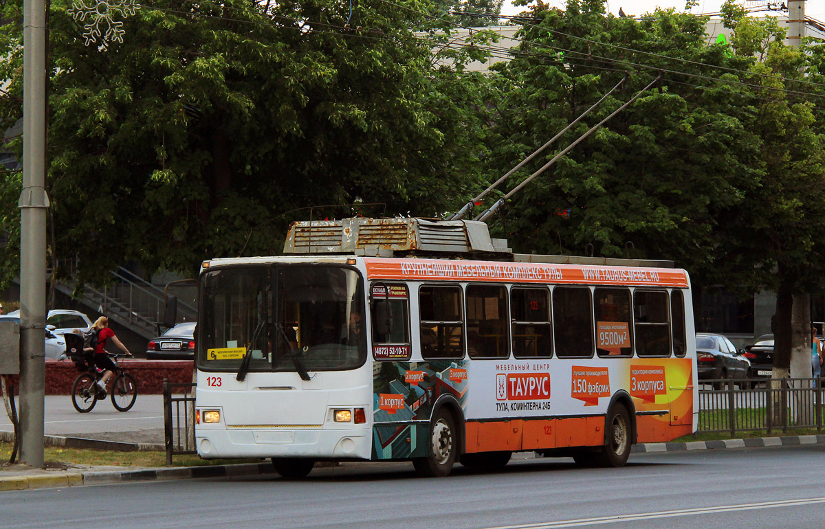 Тула, ЛиАЗ-5280 № 123