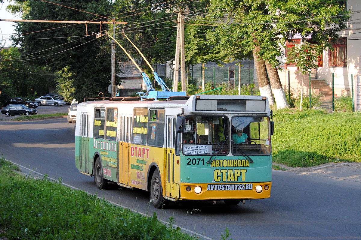Brjansk, ZiU-682G-016 (018) Nr. 2071