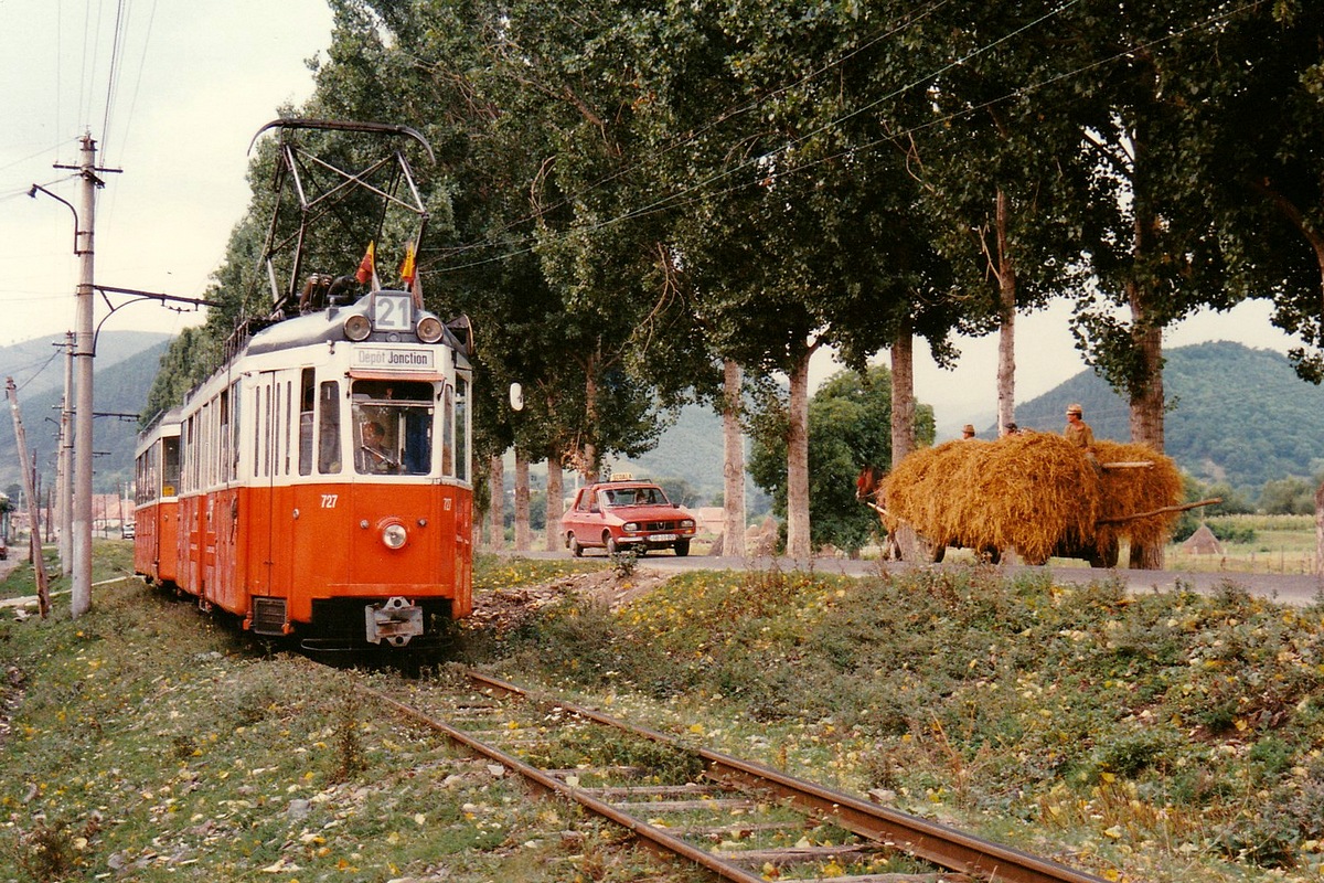 Сибиу, SWP/SAAS Be 4/4 № 727; Сибиу, FFA/SWP B4 № 302