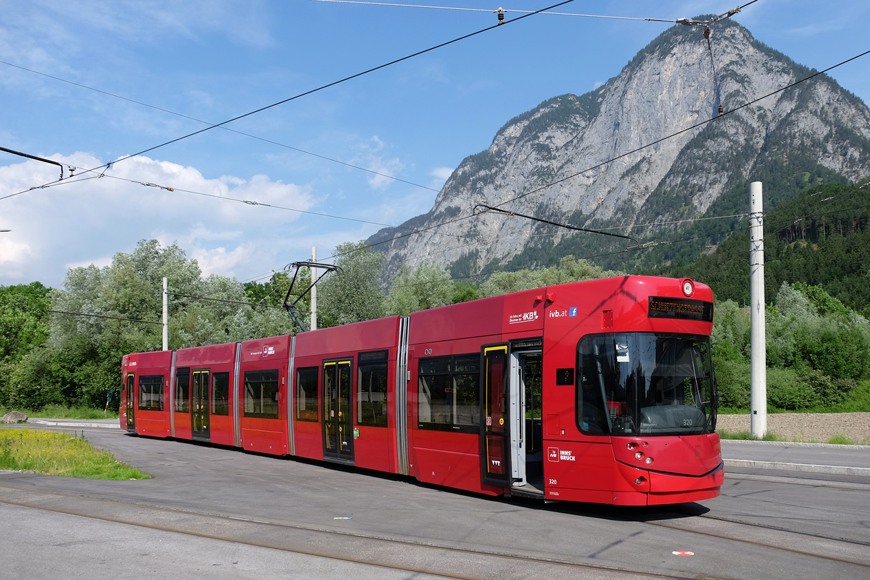 Инсбрук, Bombardier Flexity Outlook № 320