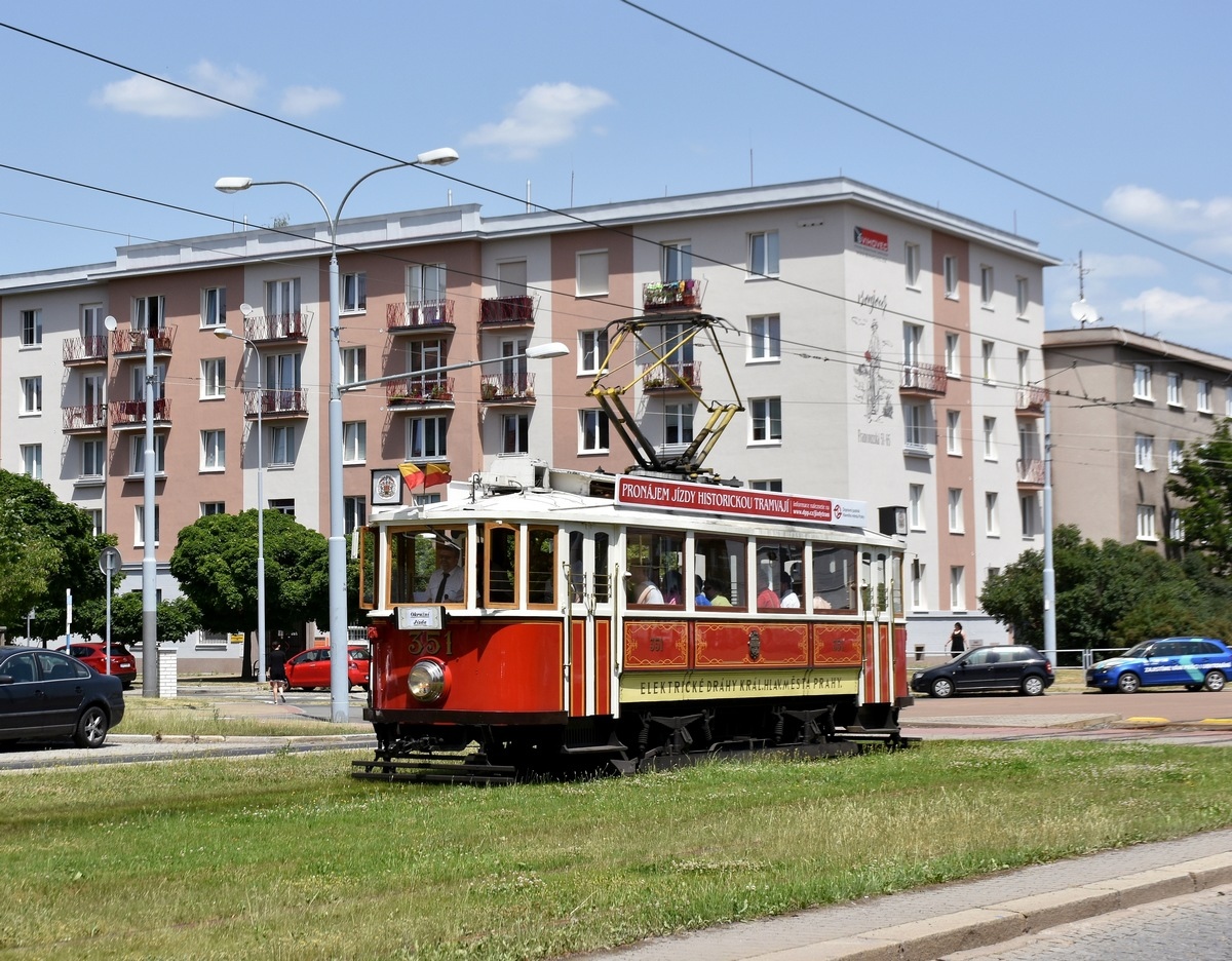 Прага, Ringhoffer DSM № 351; Пльзень — Празднование 120-летия общественного транспорта в Пльзене Прага, Ringhoffer DSM № 351; Пльзень — Празднование 120-летия общественного транспорта в Пльзене