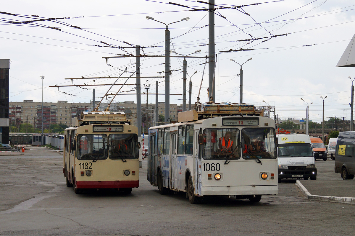 Челябинск, ЗиУ-682Г [Г00] № 1182; Челябинск, ЗиУ-682Г [Г00] № 1060