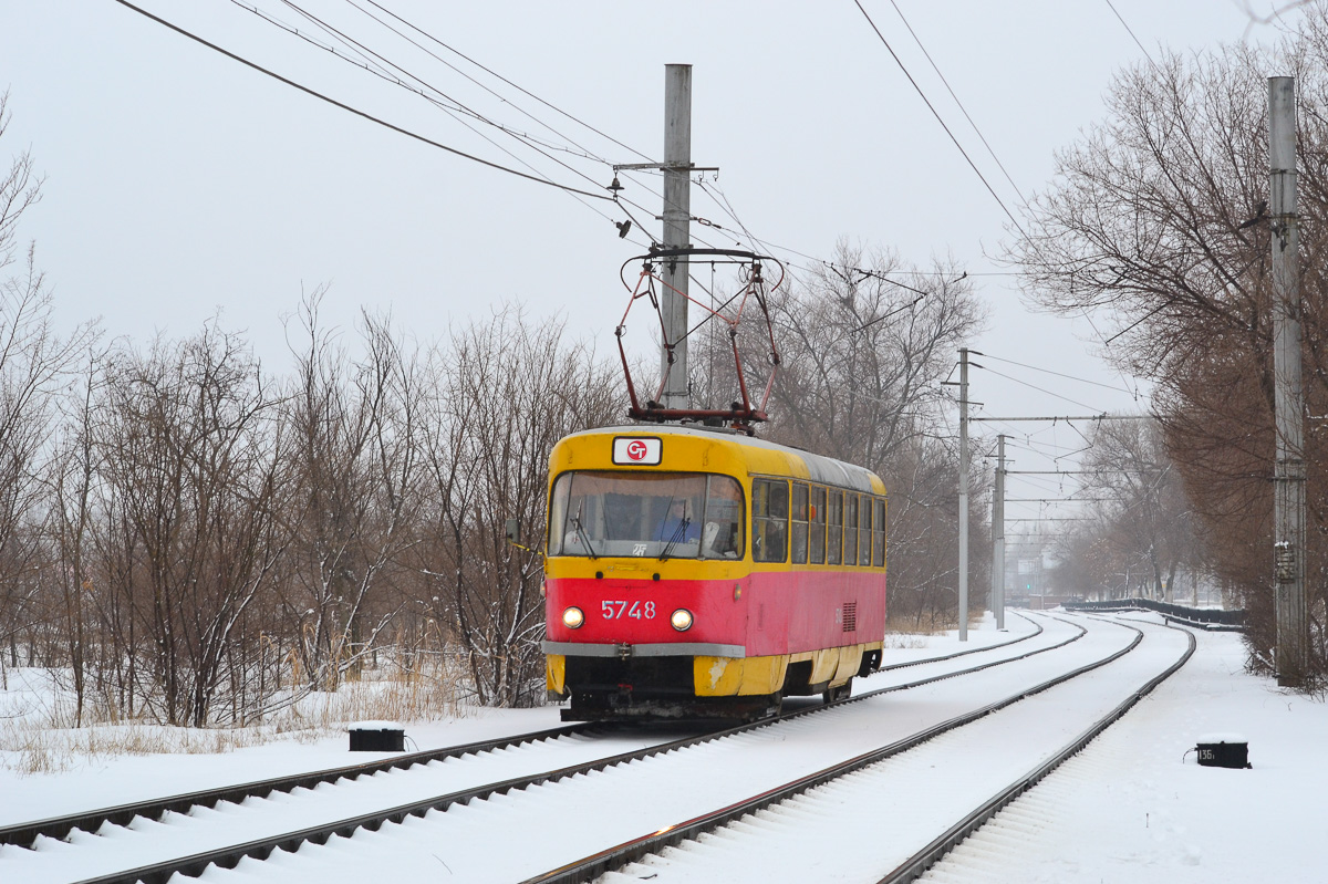 Volgograd, Tatra T3SU # 5748