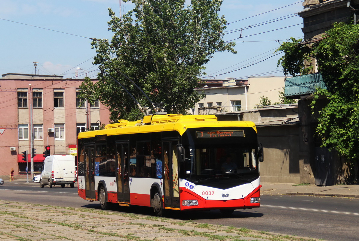 Одесса, БКМ 321 № 0037