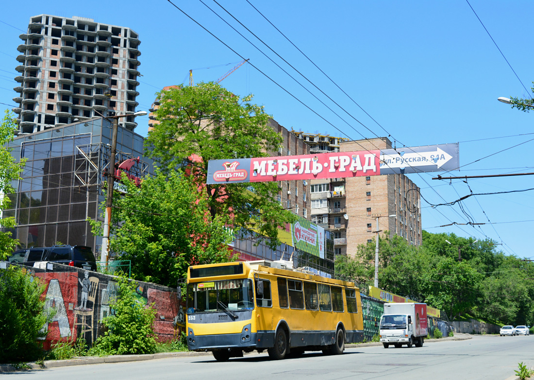 Владивосток, ЗиУ-682Г-016.02 № 252