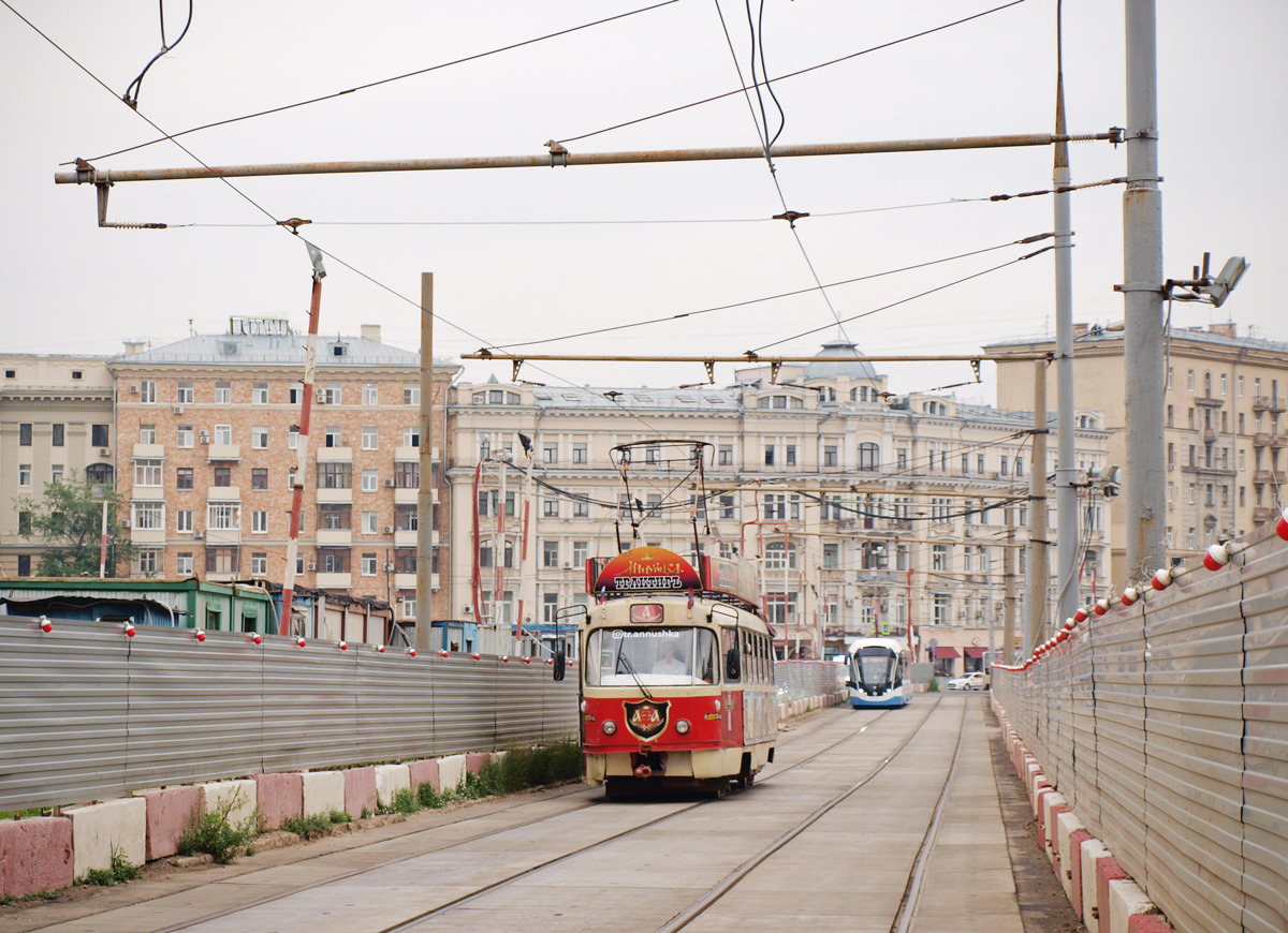 Москва, Tatra T3SU № 0123