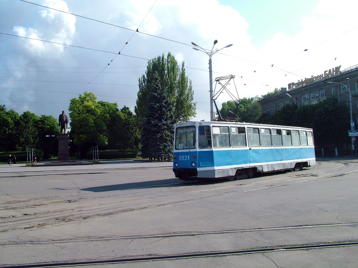 Каменское, 71-605 (КТМ-5М3) № 1021