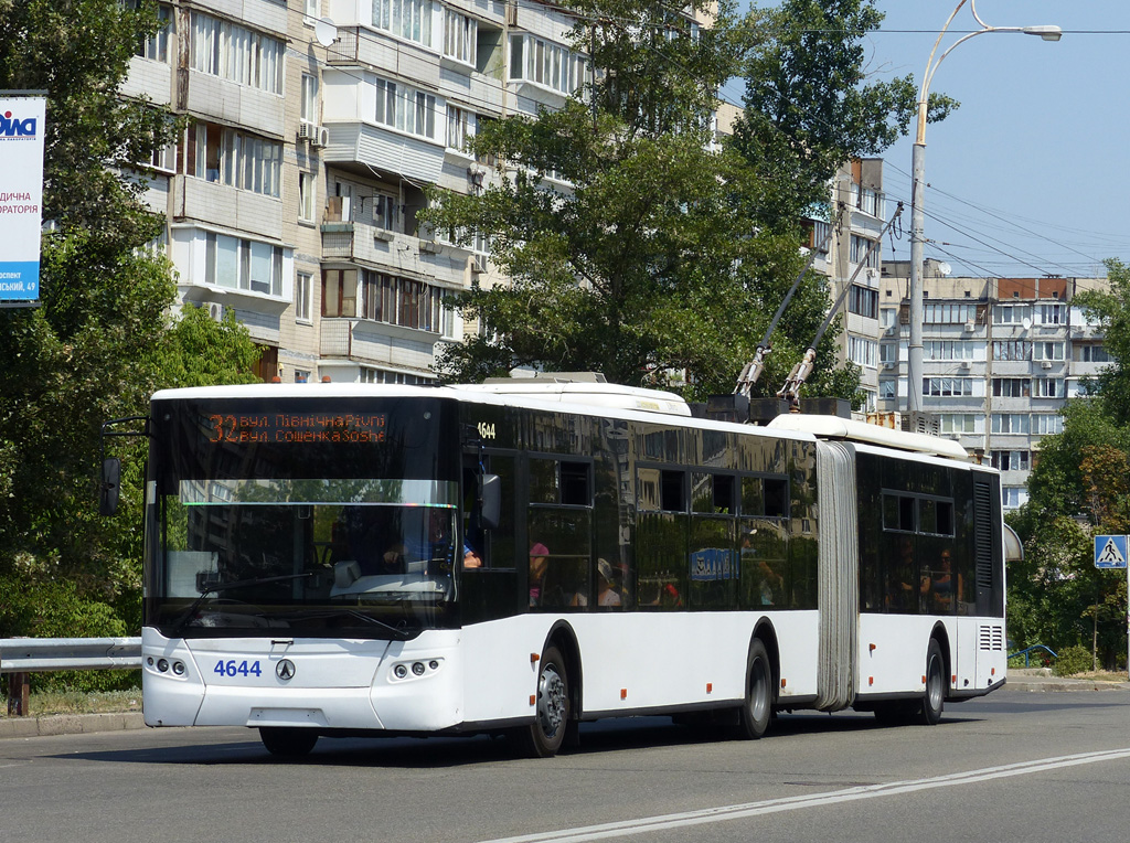 Kiev, LAZ E301D1 N°. 4644