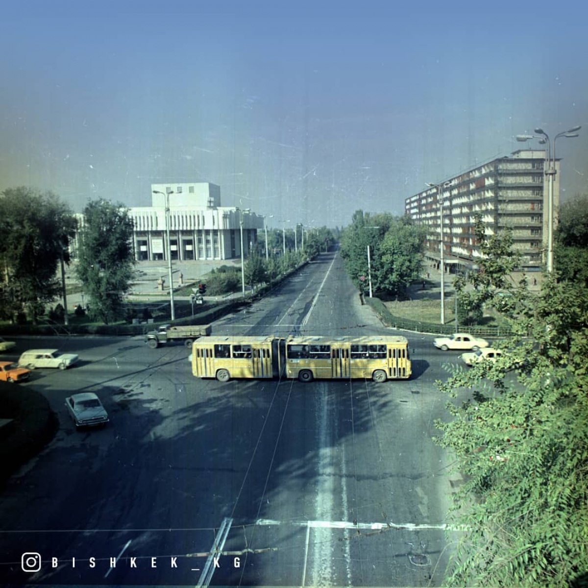 比什凯克 — Old photos; 比什凯克 — Trolleybus lines and rings