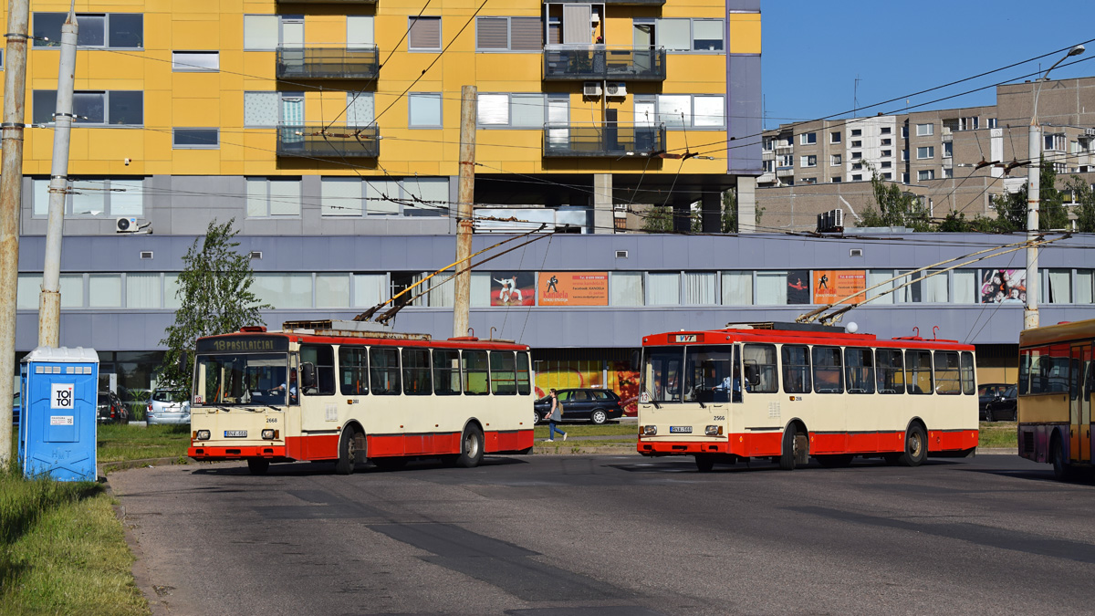 Вильнюс, Škoda 14Tr11/6 № 2566; Вильнюс, Škoda 14Tr17/6M № 2668