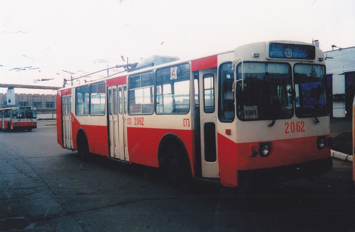 Iżewsk, ZiU-682V [V00] Nr 2062