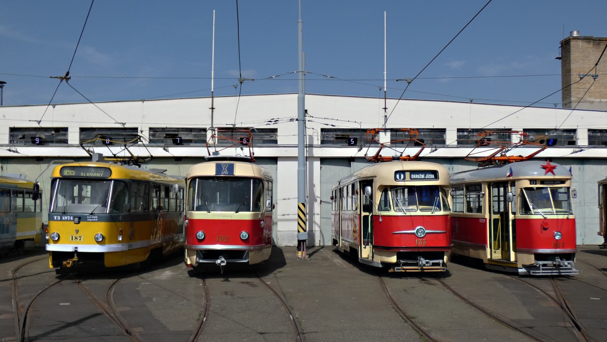Пльзень, Tatra T3 № 187; Пльзень, Tatra T3 № 192; Пльзень, Tatra T2R № 133; Пльзень, Tatra T1 № 121; Пльзень — Празднование 120-летия общественного транспорта в Пльзене Пльзень, Tatra T3 № 187; Пльзень, Tatra T3 № 192; Пльзень, Tatra T2R № 133; Пльзень, Tatra T1 № 121; Пльзень — Празднование 120-летия общественного транспорта в Пльзене