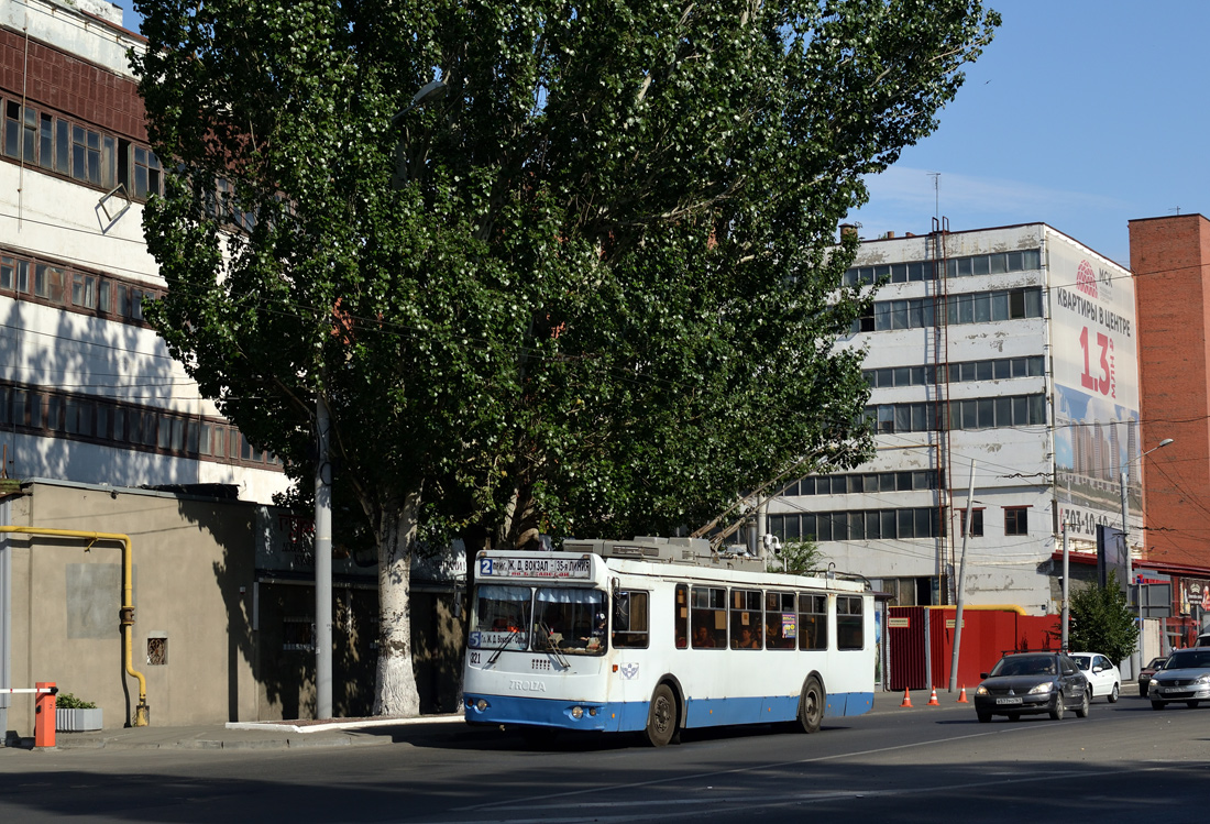 Ростов-на-Дону, ЗиУ-682Г-016.02 (с широкой 1-й дверью) № 321