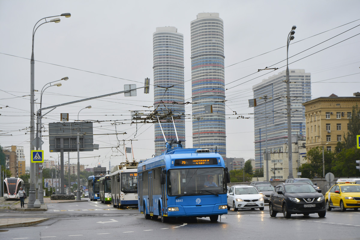 Moskva, BKM 321 Br. 6841