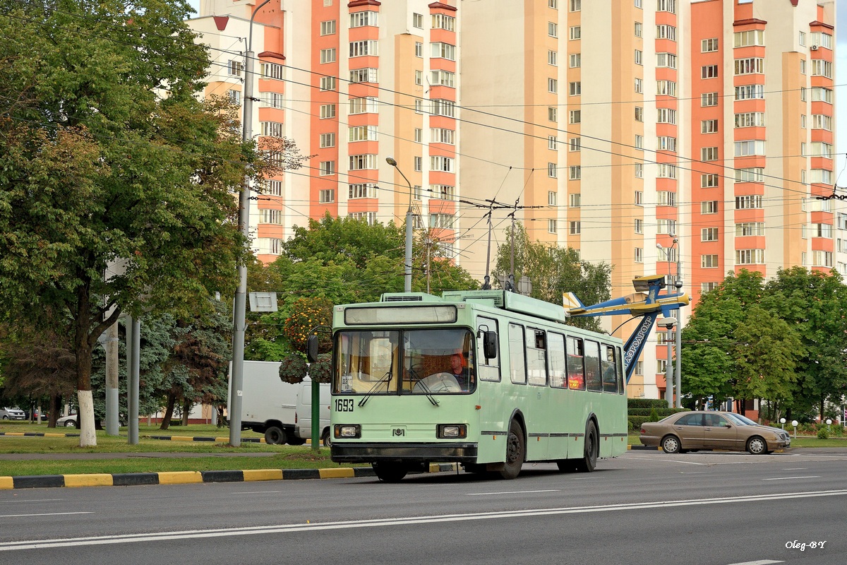 Гомель, БКМ 201А7 № 1693