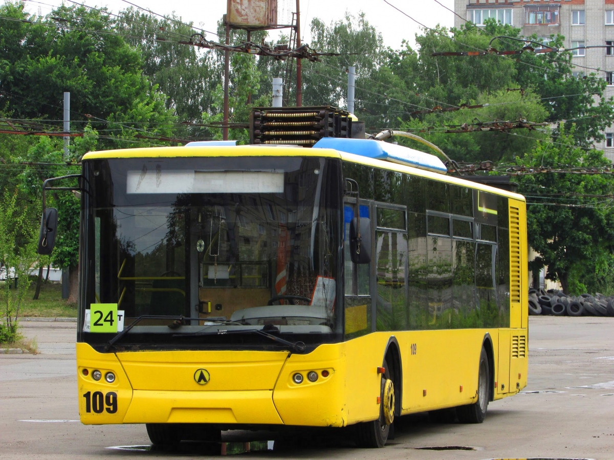 Lvov, LAZ E183D1 — 109