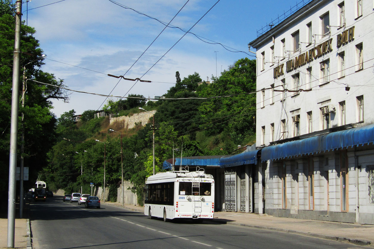 Севастополь, Тролза-5265.02 «Мегаполис» № 2069