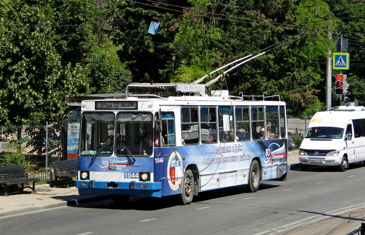 Севастополь, ЮМЗ Т2 № 1044