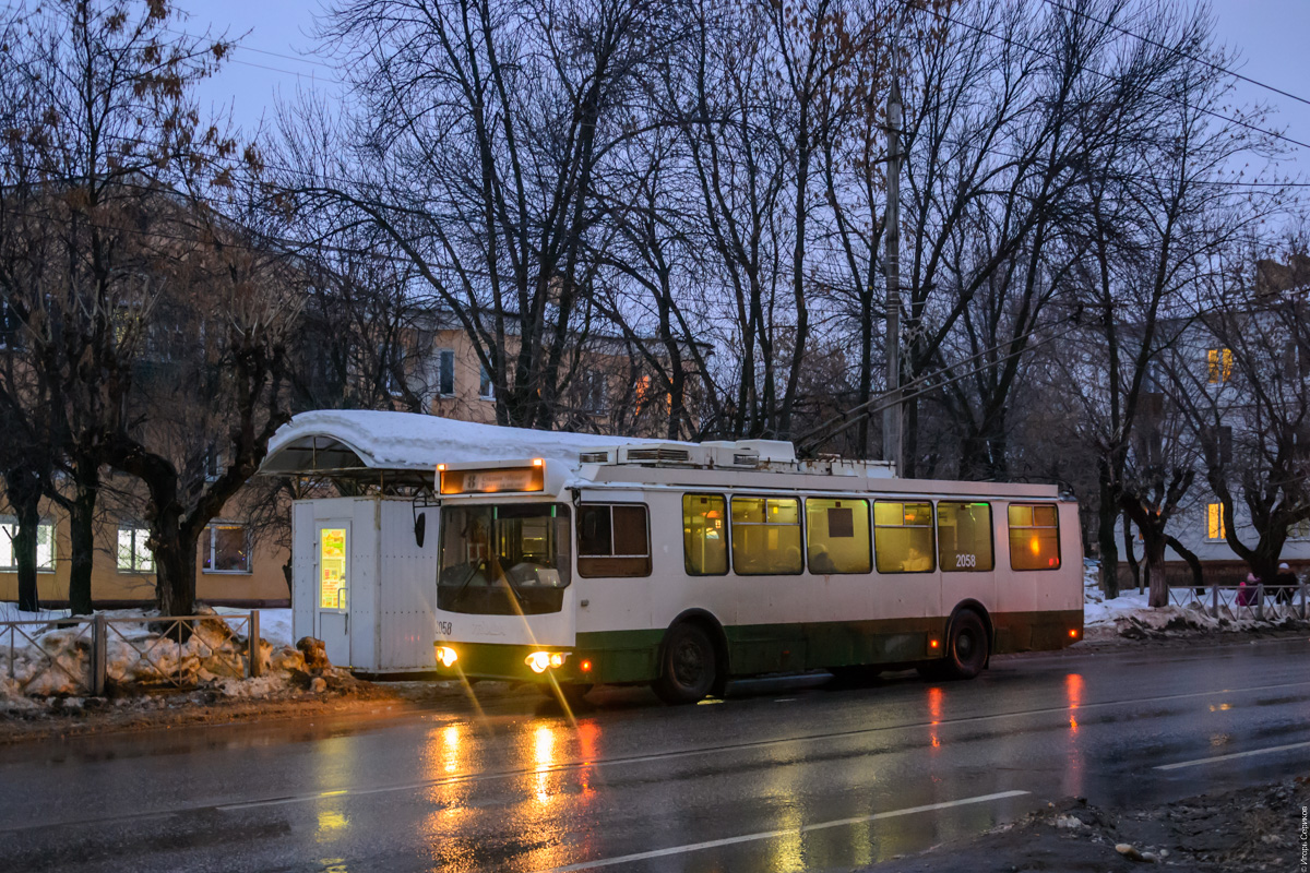 Пенза, ЗиУ-682Г-016.02 № 2058