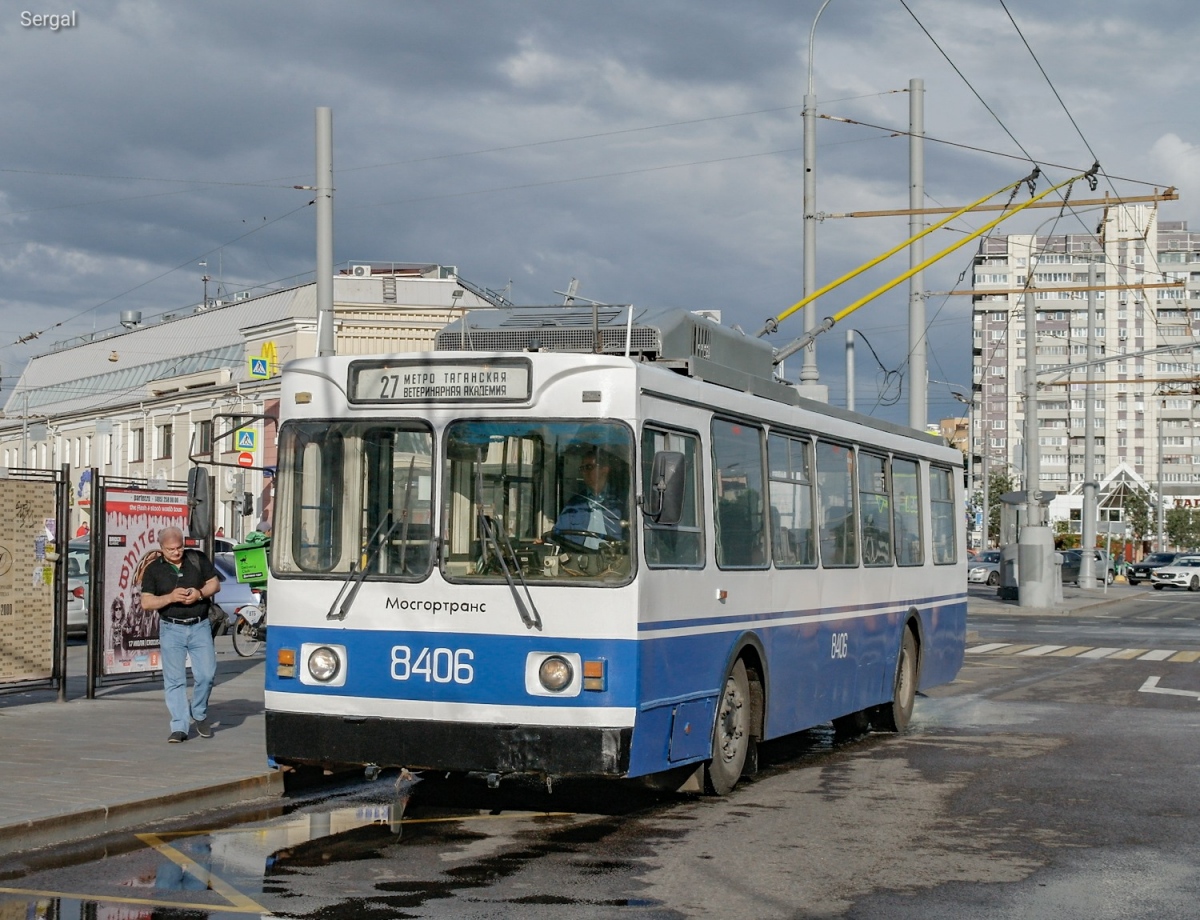 Москва, ЗиУ-682ГМ1 (с широкой передней дверью) № 8406