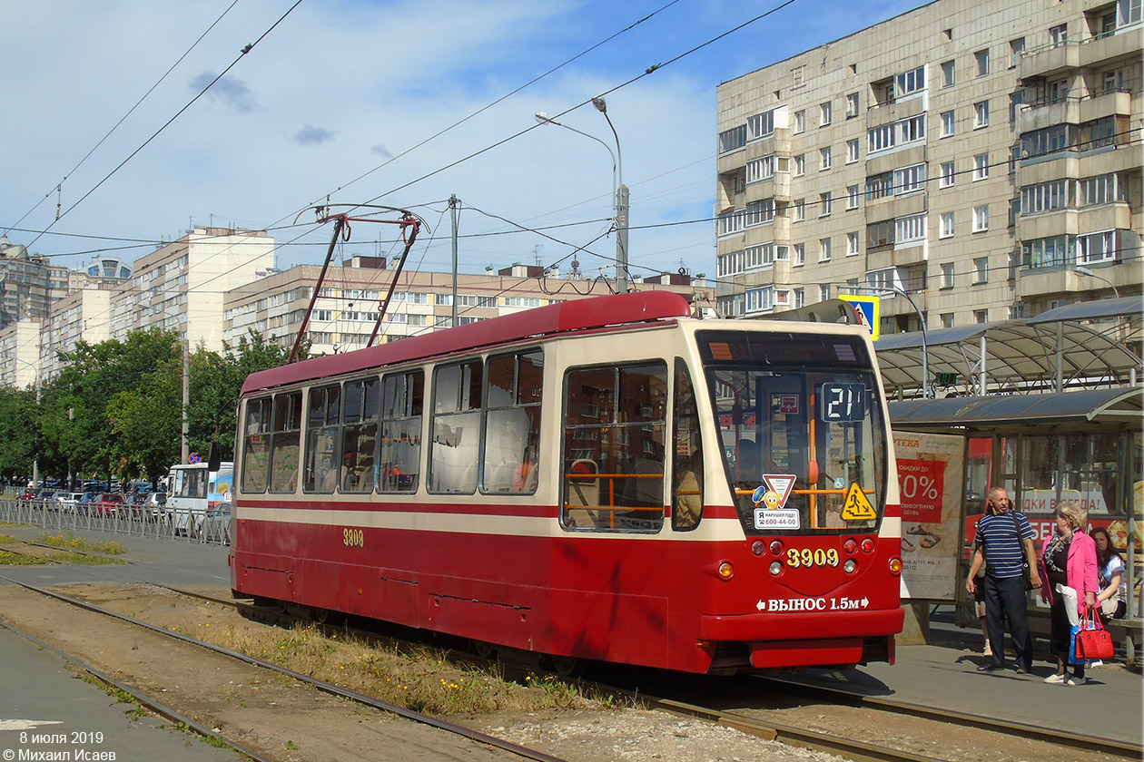 Sankt Petersburg, 71-134A (LM-99AVN) Nr. 3909