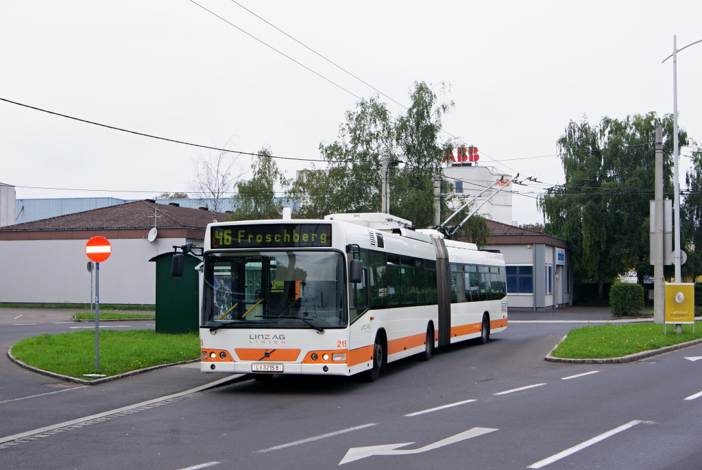 Линц, Volvo V 7000 AT № 215