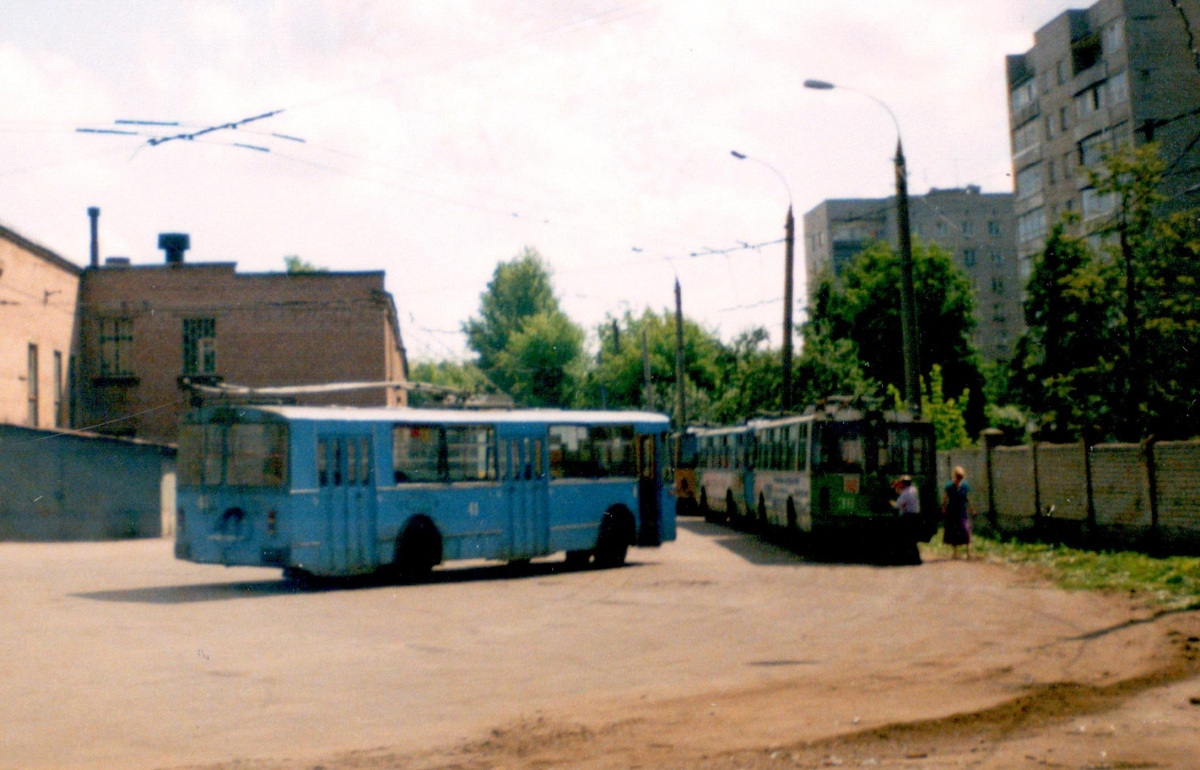 Ярославль, ЗиУ-682Г-012 [Г0А] № 41; Ярославль, ЗиУ-682Г-012 [Г0А] № 36; Ярославль — Троллейбусное депо № 1