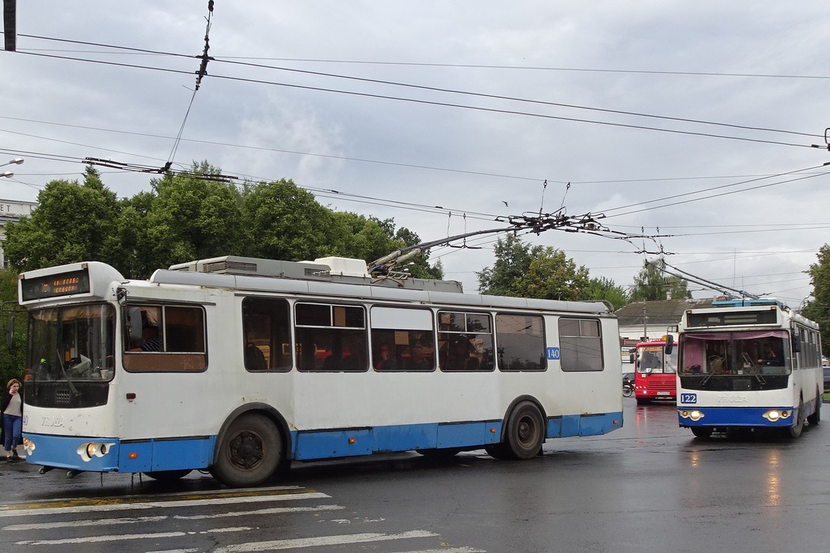 Ярославль, ЗиУ-682Г-016.02 № 140; Ярославль, ЗиУ-682Г-016.02 № 122