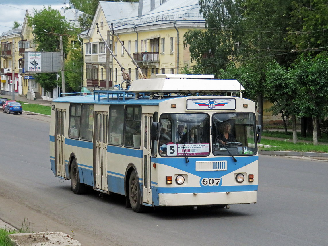Киров, ЗиУ-682 КР Иваново № 607