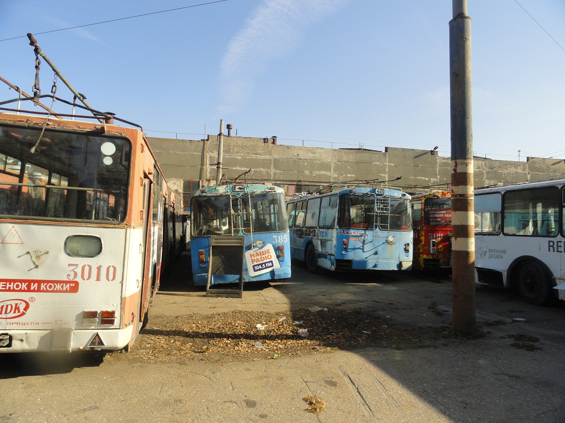 Харкаў, ЗиУ-682Г [Г00] № 385; Харкаў, ЗиУ-683В01 № 3107; Харкаў, ROCAR 217E № 3010