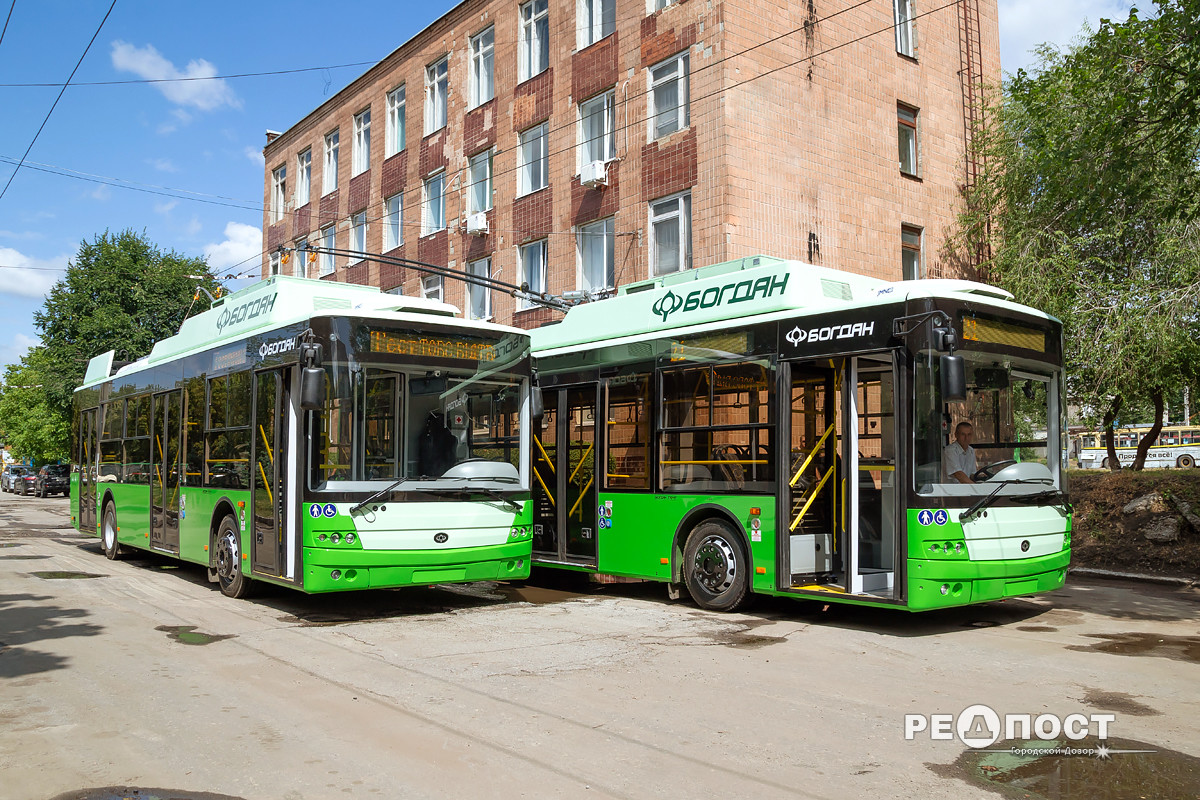 Харьков, Богдан Т70117 № 2602; Харьков, Богдан Т70117 № 2601; Харьков — Новые троллейбусы Богдан Т70117