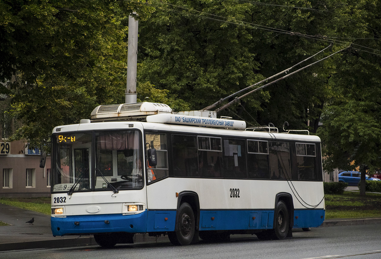 Уфа, БТЗ-52767А № 2032