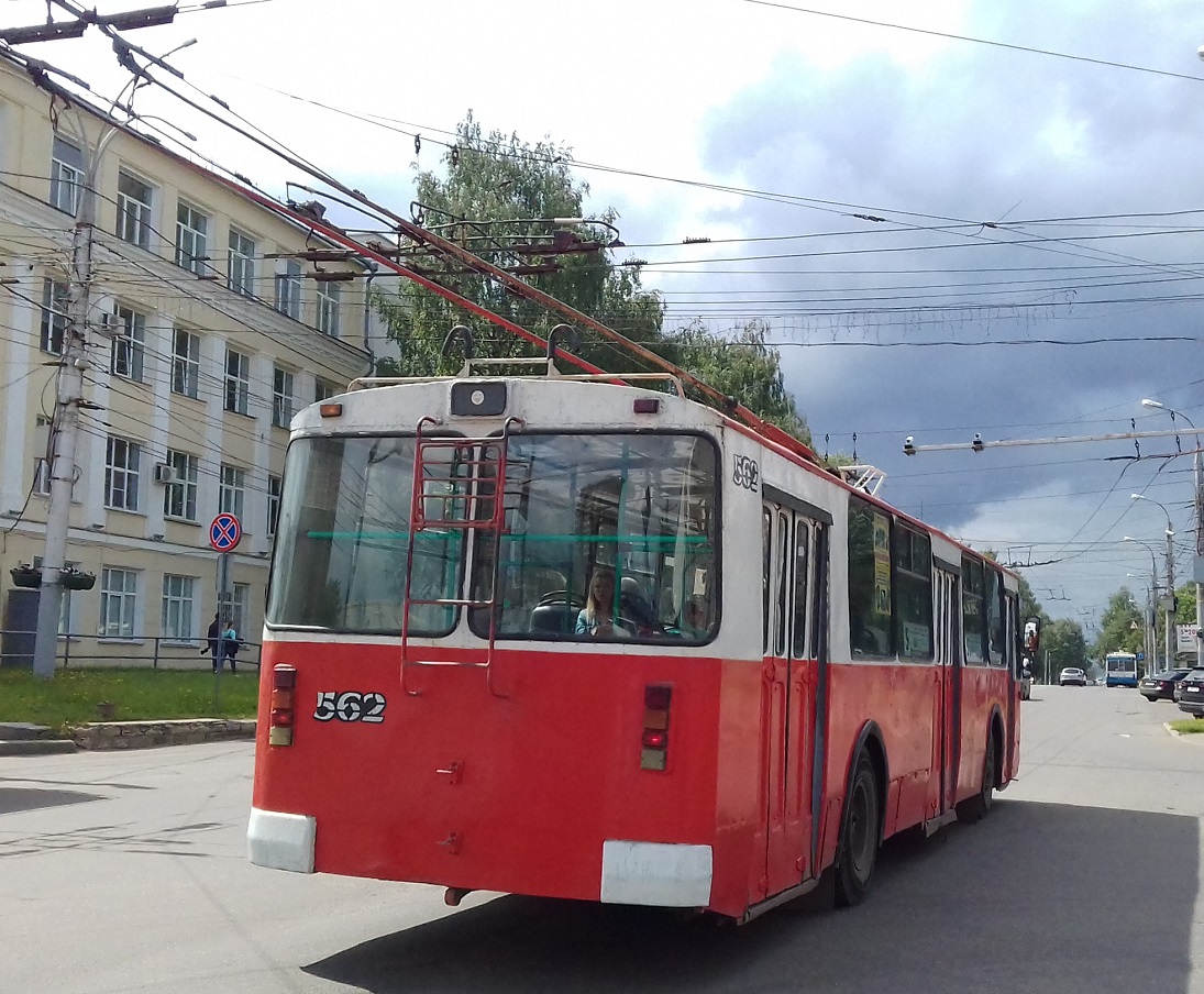 Киров, ЗиУ-682Г (СЗТМ) № 562