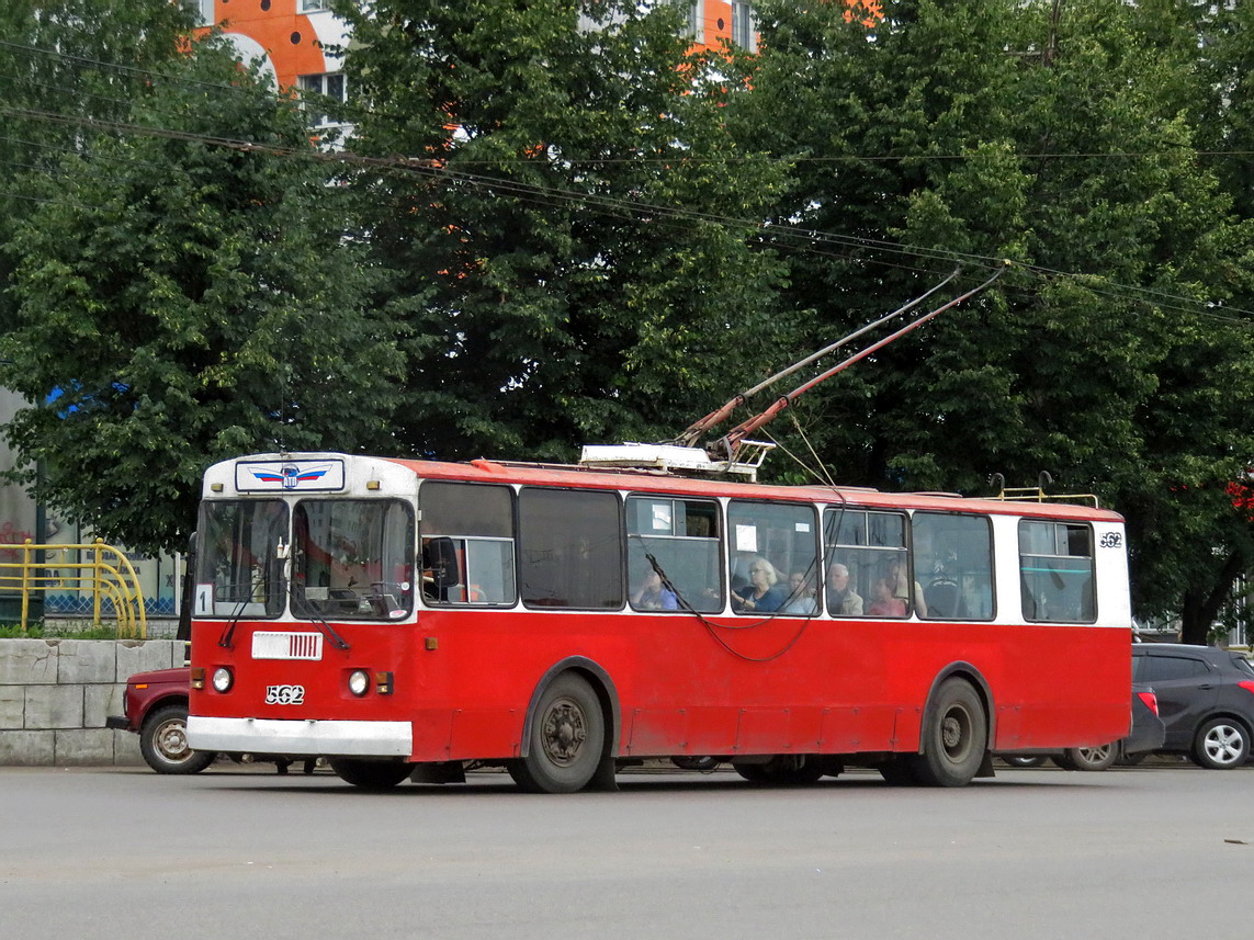 Киров, ЗиУ-682Г (СЗТМ) № 562