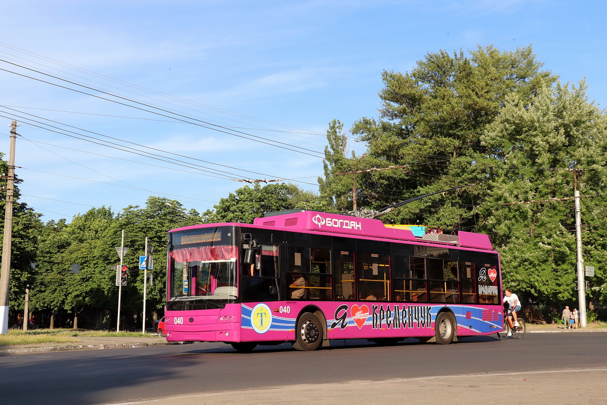 Кременчуг, Bogdan T70117 № 040