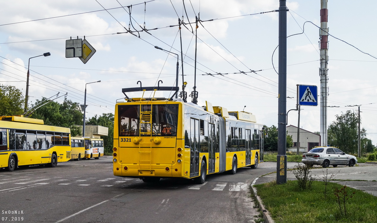 Kiiev, Bogdan Т90117 № 3321