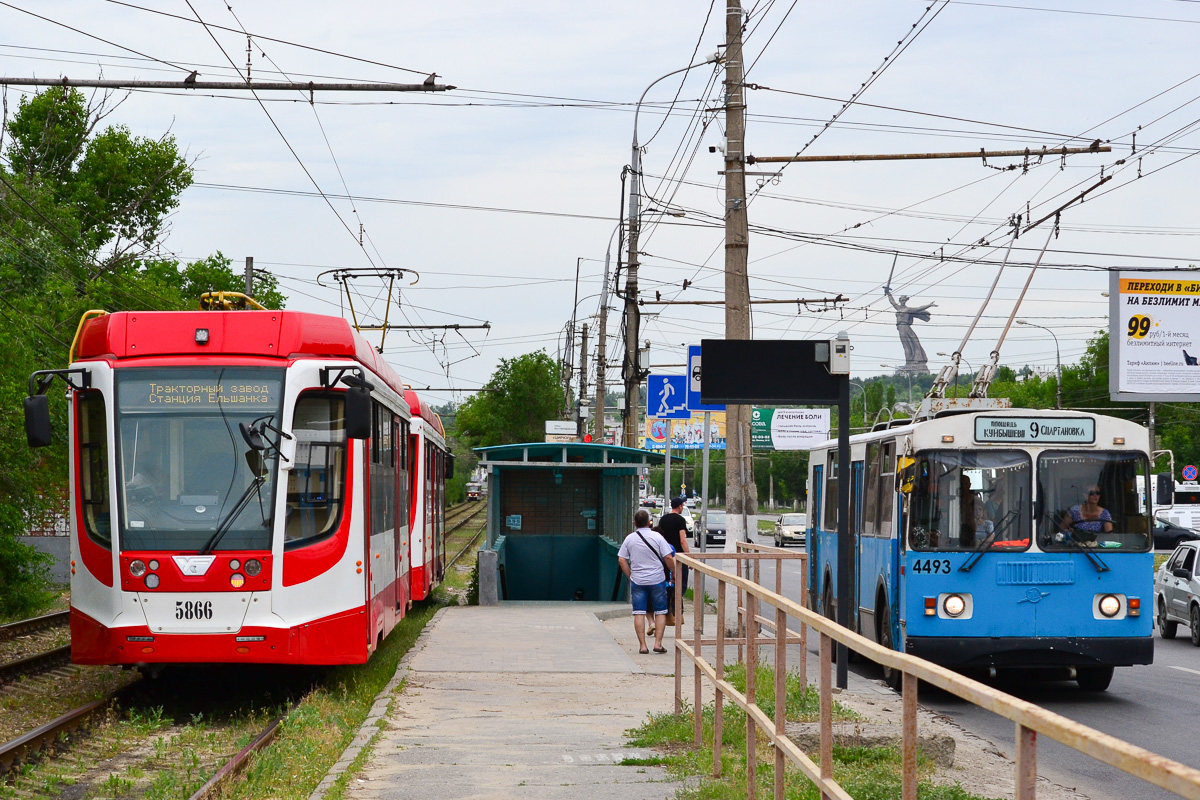 Волгоград, 71-623-03 № 5866; Волгоград, ЗиУ-682Г-016 (012) № 4493