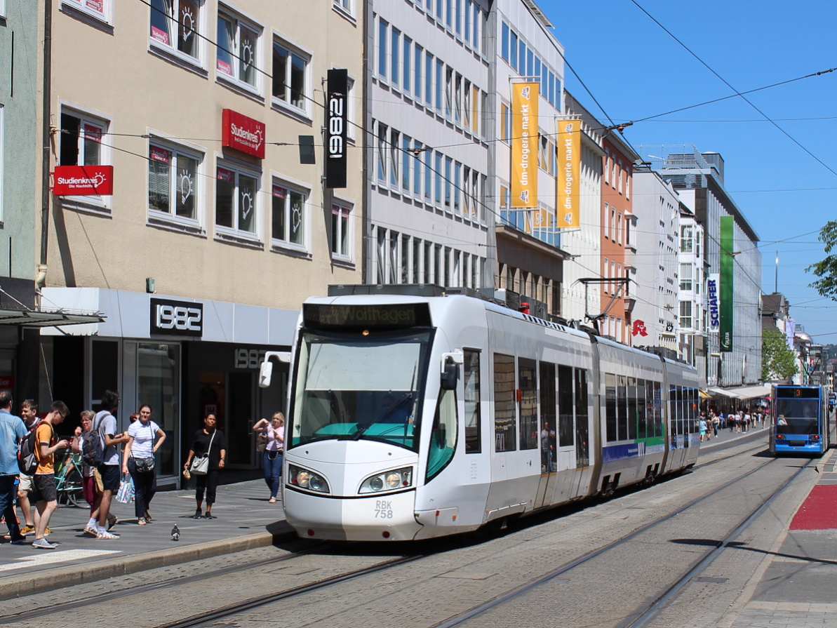 Кассель, Alstom 8NRTW-D № 758