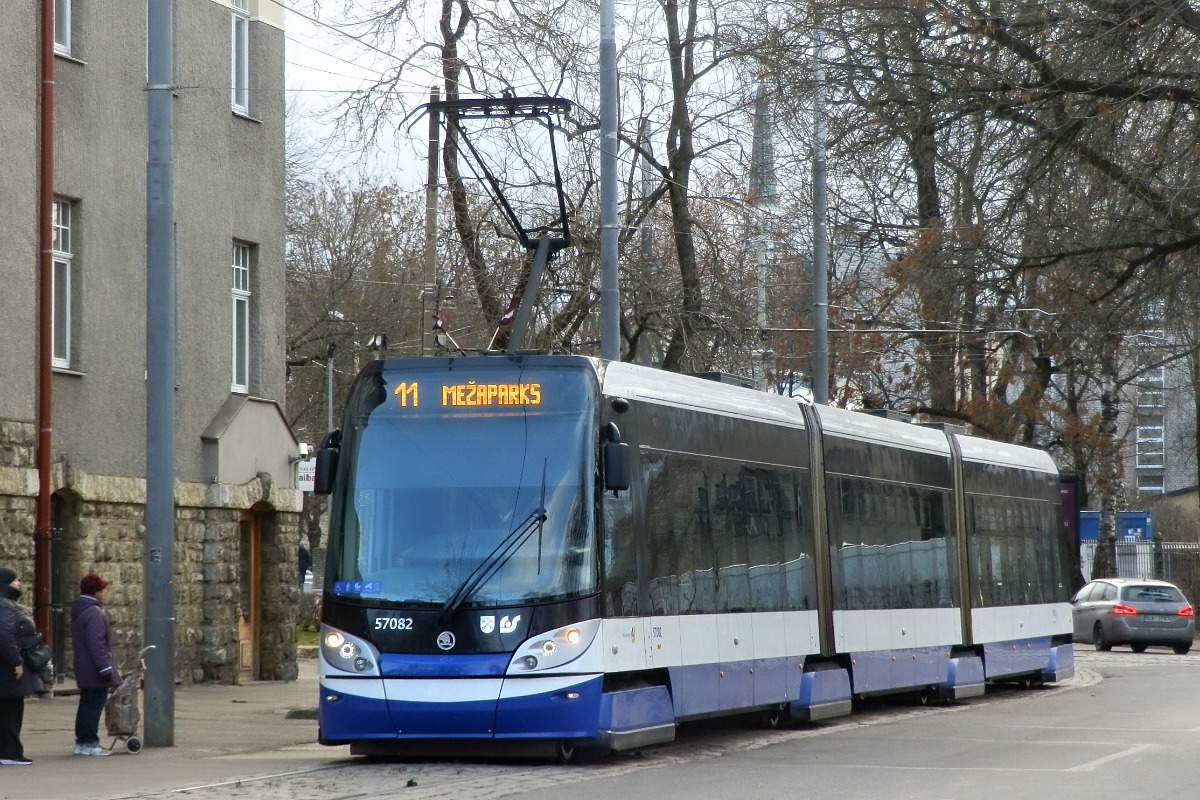 Рига, Škoda 15T ForCity Alfa Riga № 57082