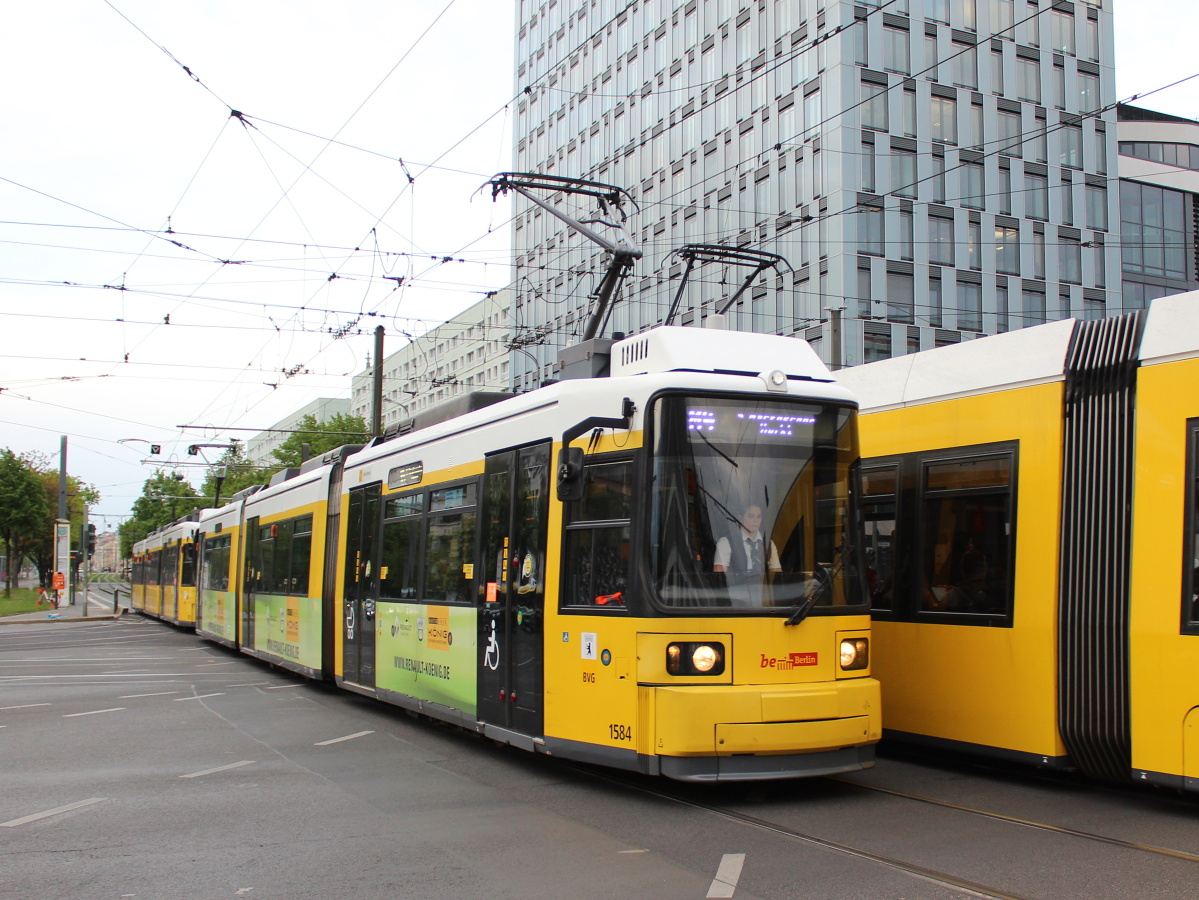 Berlin, BVG GT6U Nr. 1584