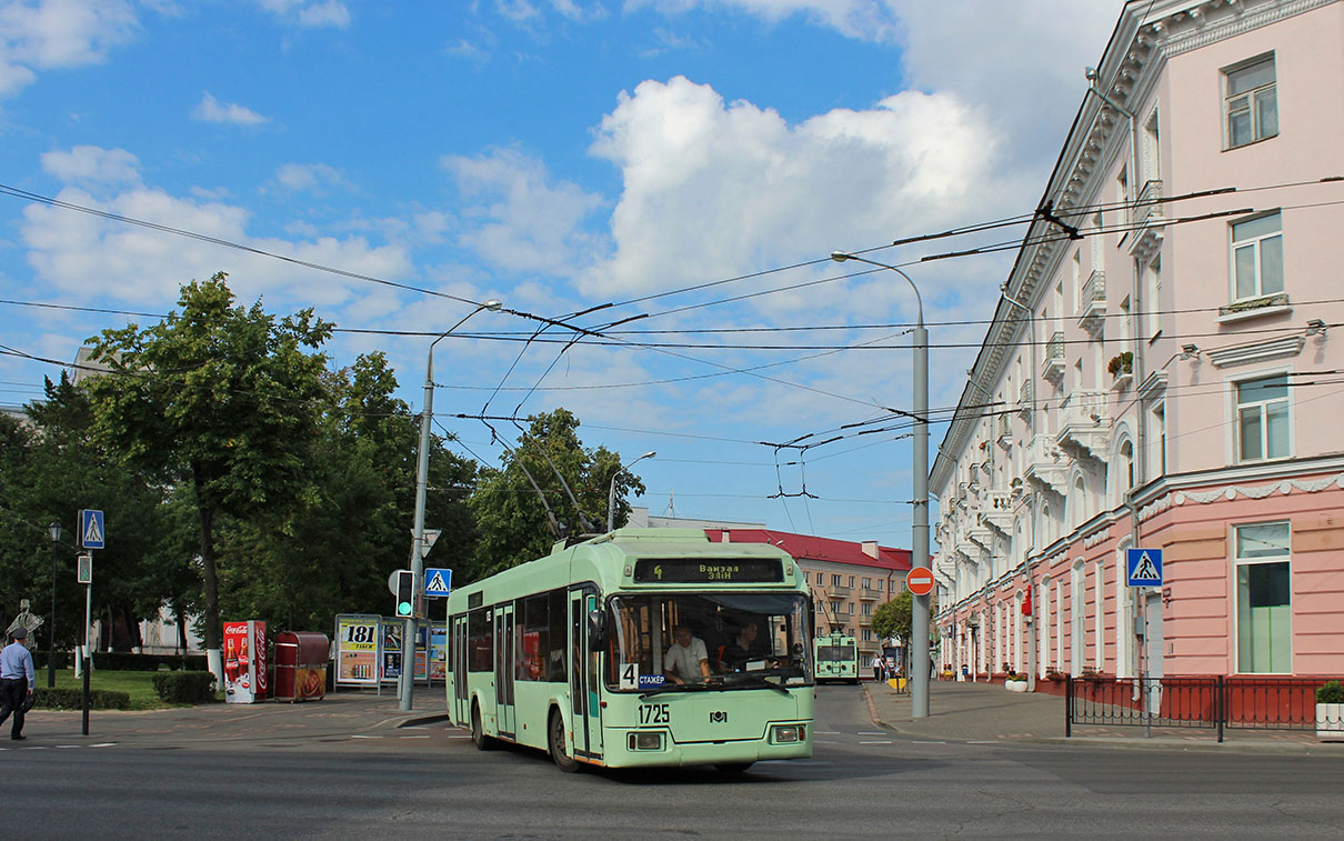 Гомель, БКМ 32102 № 1725