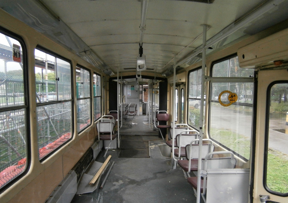 Таллин, Tatra KT4SU № 121