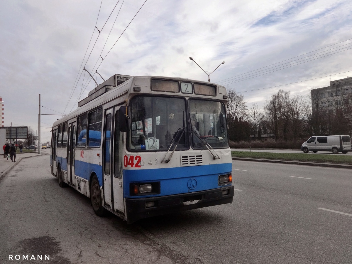 Львов, ЛАЗ-52522 № 042