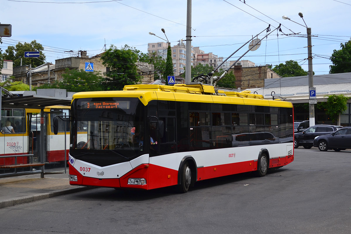 Одесса, БКМ 321 № 0037