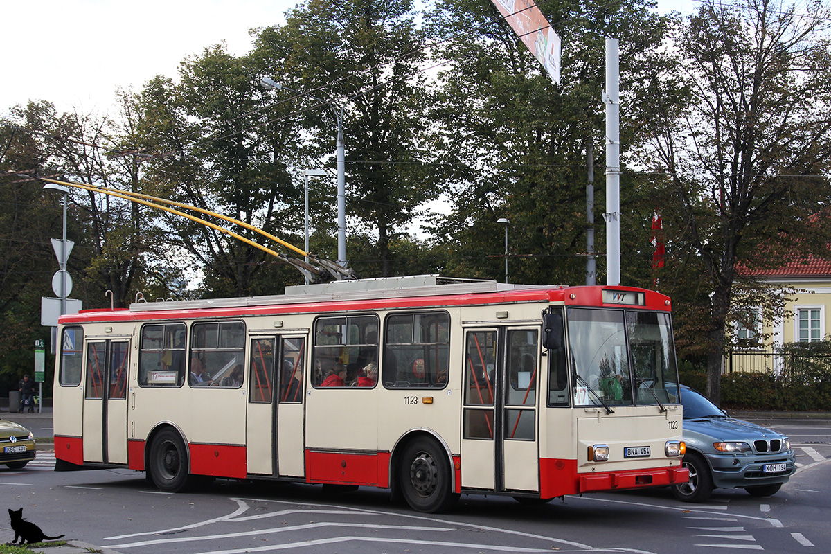 Вильнюс, Škoda 14Tr11/6 № 1123