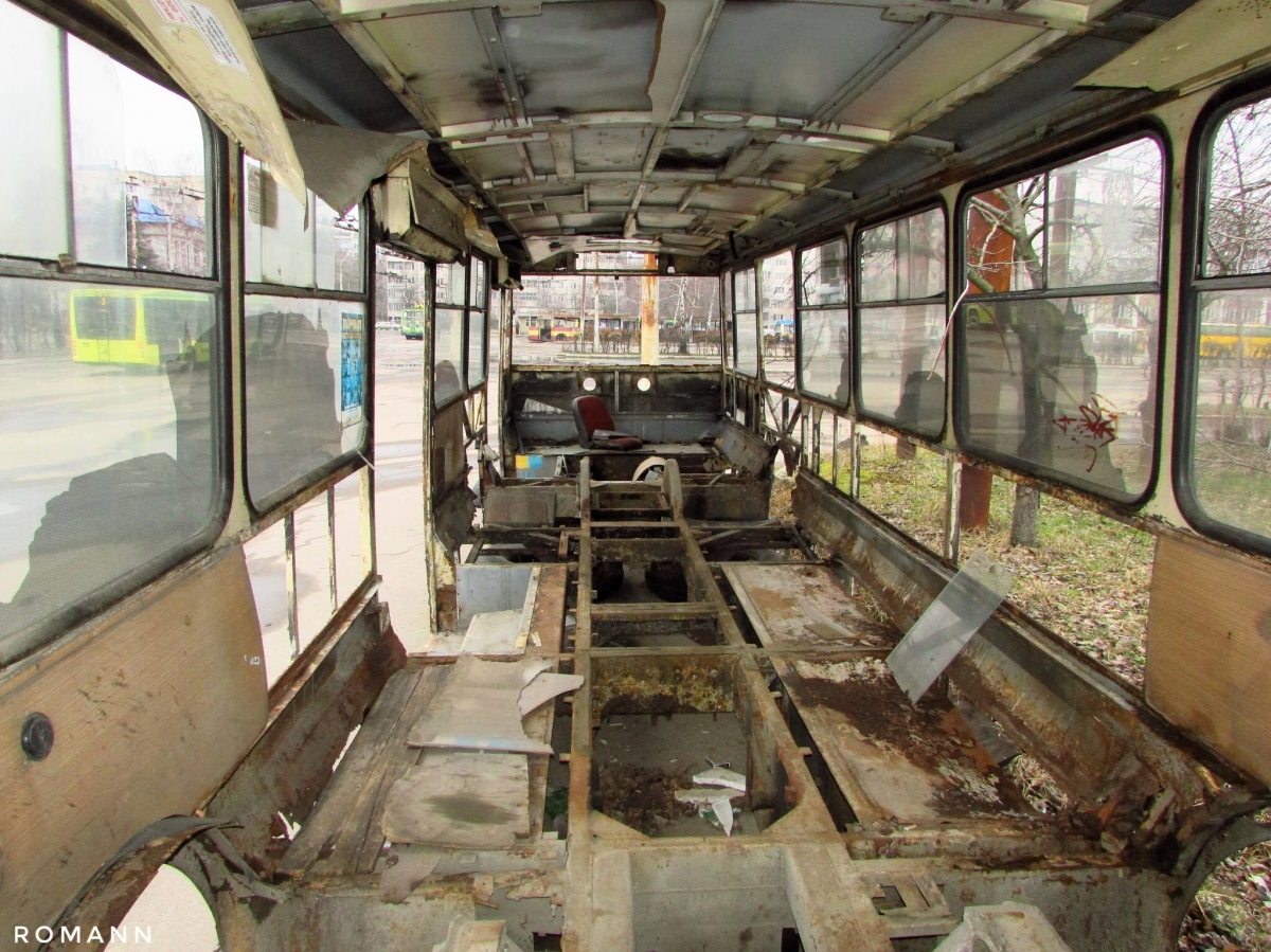 Львов, Škoda 14Tr89/6 № 557