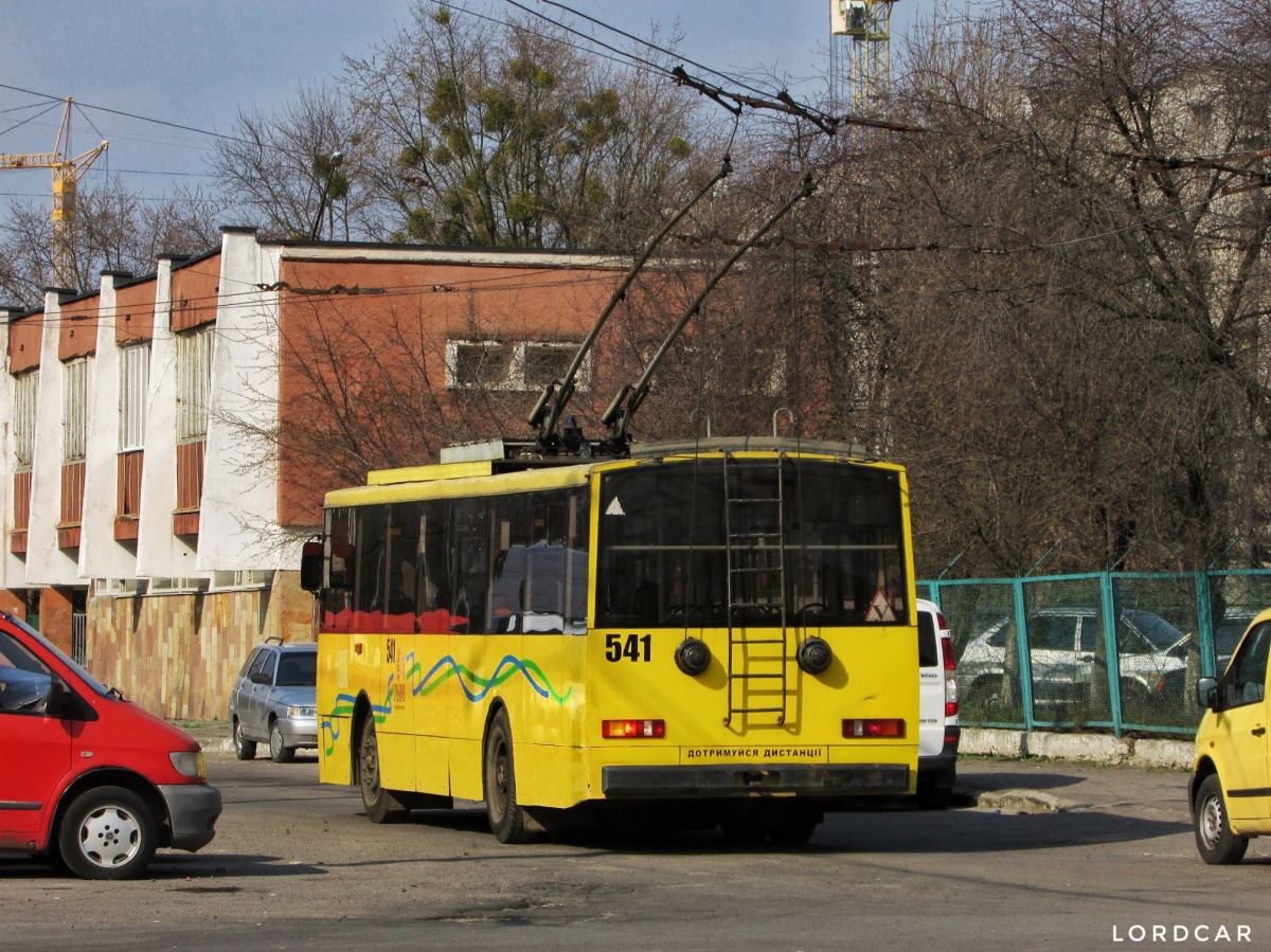 Львов, Škoda 14Tr89/6 № 541