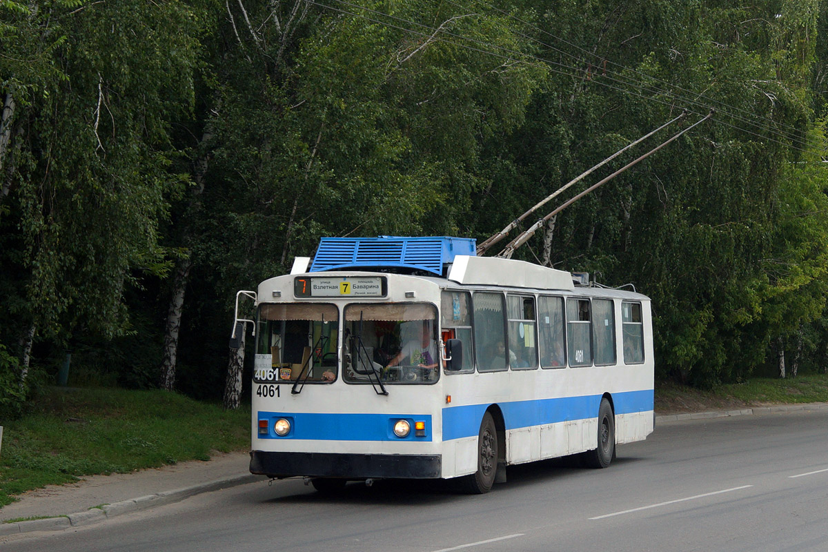 Барнаул, ЗиУ-682 КВР БТРМ № 4061 Барнаул, ЗиУ-682 КВР БТРМ № 4061