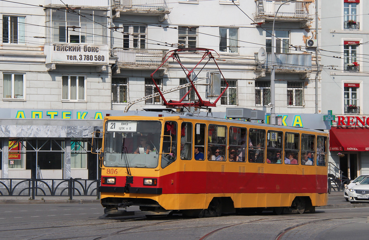 Екатеринбург, 71-402 № 806