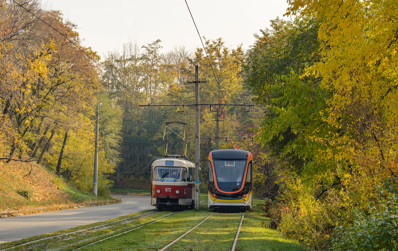 Каменское, Tatra T3SU № 672; Каменское, К1М6 № б/н